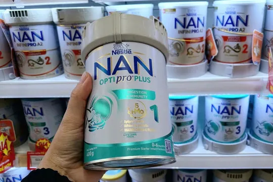 7 sai lầm khi pha sữa NAN khiến bé dễ rối loạn tiêu hoá 2 6 bước pha sữa đúng chuẩn giúp bảo vệ hệ tiêu hoá