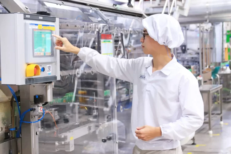 Quy trình giám sát chất lượng tiêu chuẩn quốc tế tại Nestlé Việt Nam