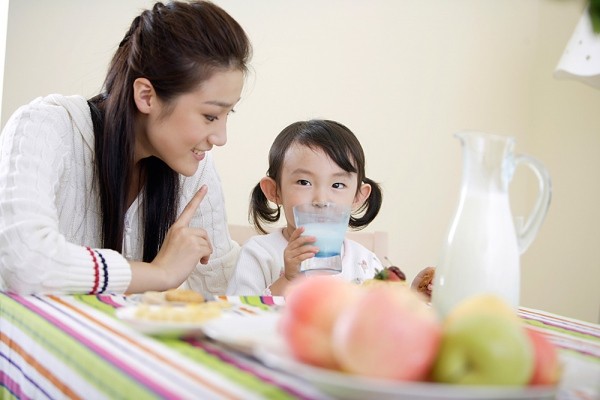 Sữa Nestlé chính hãng nhận biết thế nào? 7 dấu hiệu phụ huynh nên kiểm tra 3 Sữa Nestlé chính hãng nhận biết thế nào? 7 dấu hiệu phụ huynh nên kiểm tra